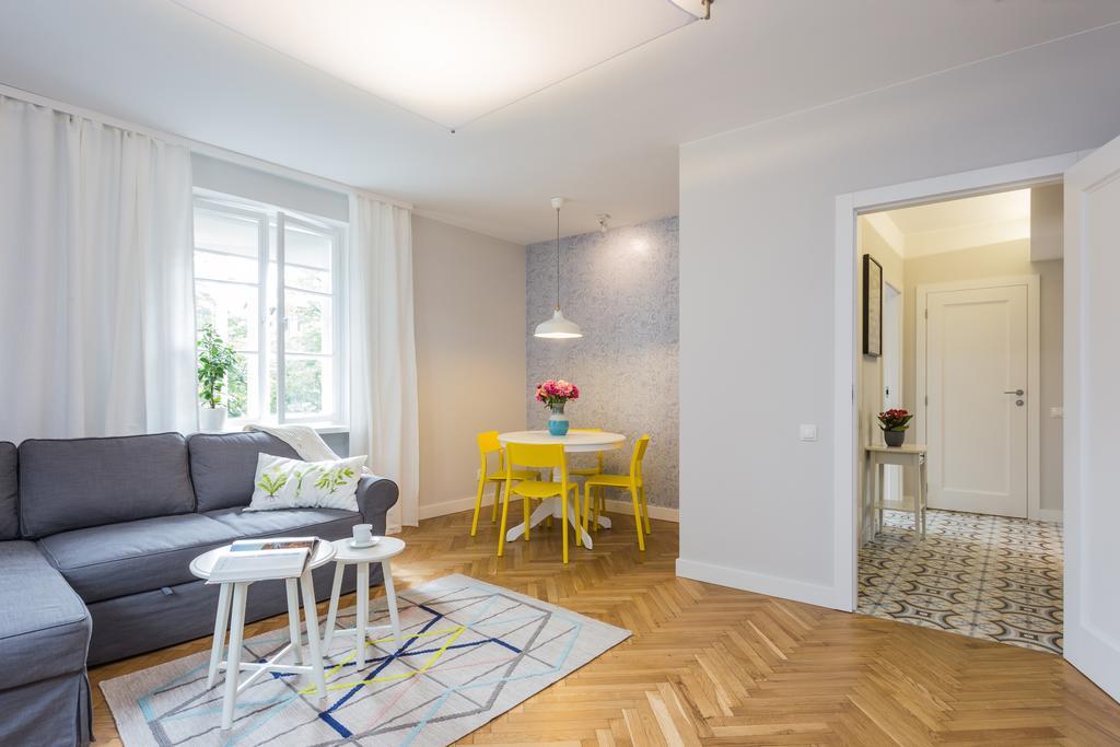 Baker Street Apartman Varsó Szoba fotó
