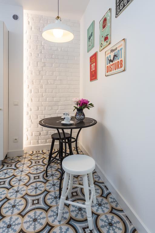 Baker Street Apartman Varsó Szoba fotó
