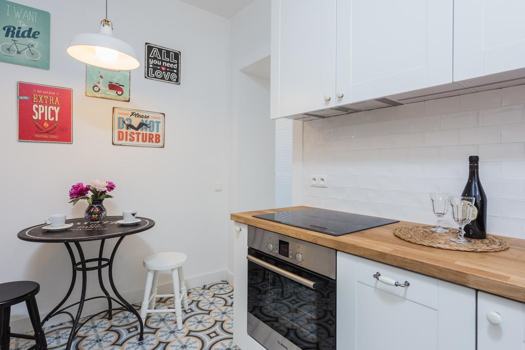 Baker Street Apartman Varsó Szoba fotó