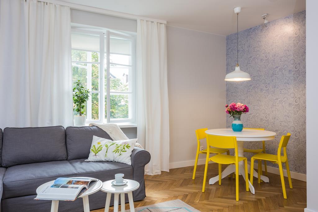 Baker Street Apartman Varsó Szoba fotó